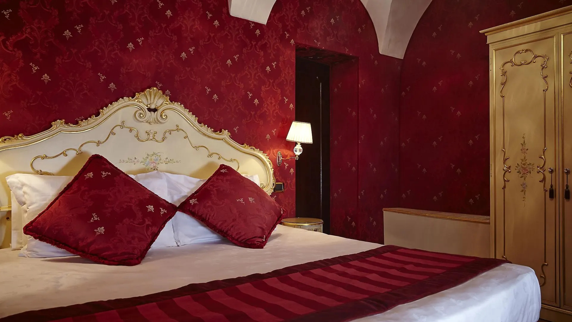 מלון ונציה Palazzo Paruta & Wellness Suites