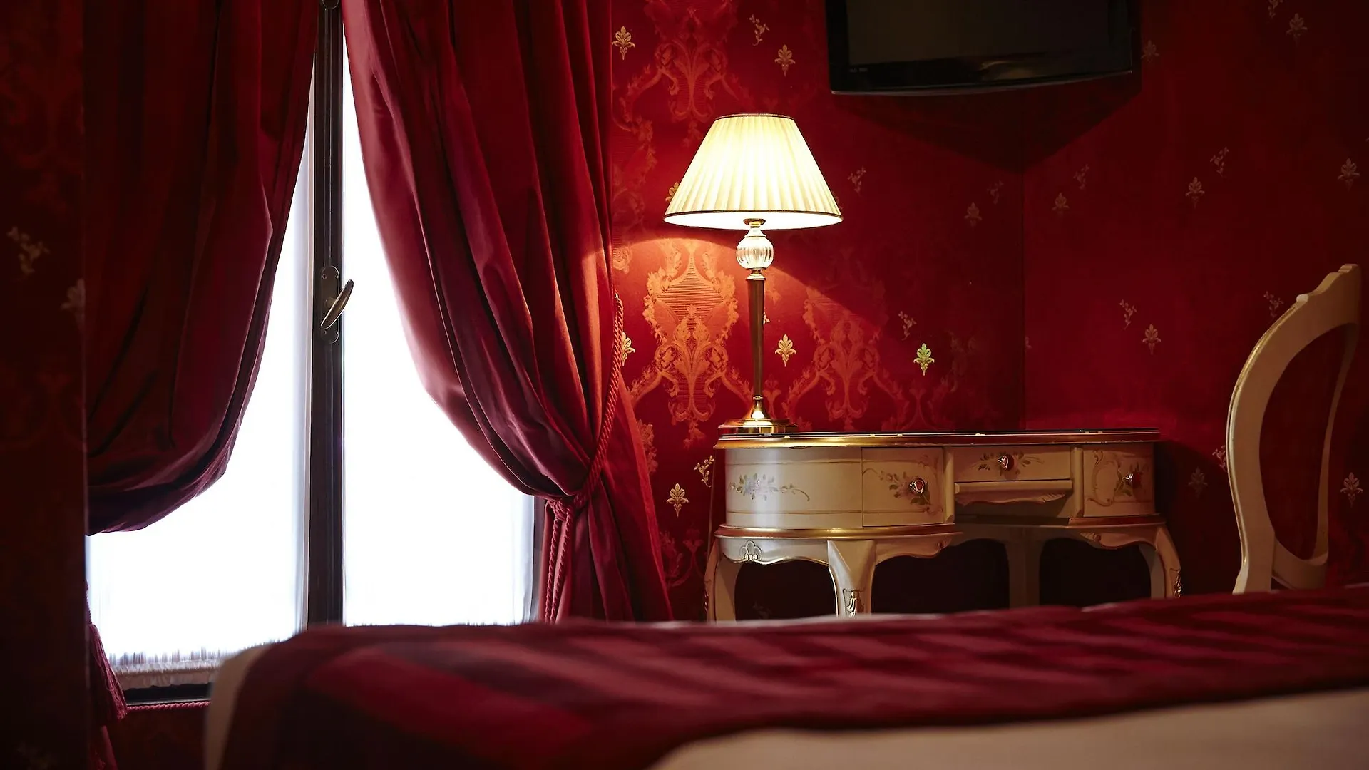 ונציה Palazzo Paruta & Wellness Suites 4*,