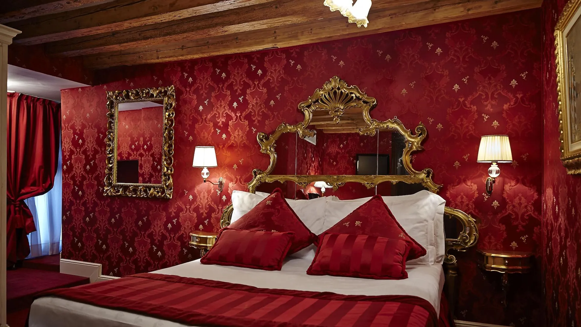 ונציה Palazzo Paruta & Wellness Suites 4*,