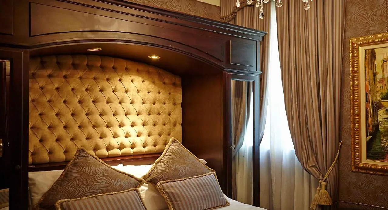 ונציה Palazzo Paruta & Wellness Suites מלון