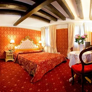 Ca' Della Loggia Bed & Breakfast Venice